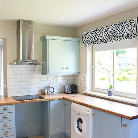 4 Bedroom With Wheelchair Accessible Bathroom 2km From Ferienhaus *