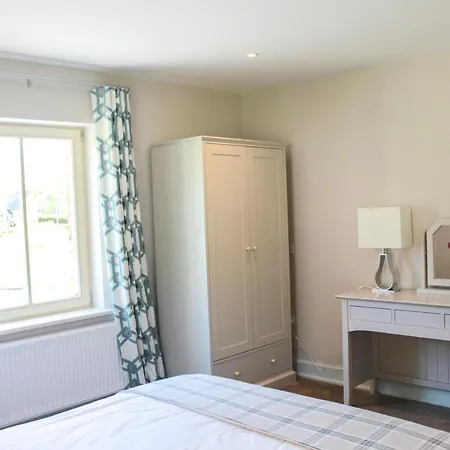 Ferienhaus 4 Bedroom With Wheelchair Accessible Bathroom 2km From *