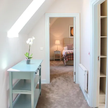 4 Bedroom With Wheelchair Accessible Bathroom 2km From Ferienhaus